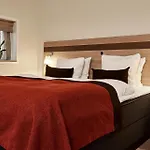 Montra Hotel 4*