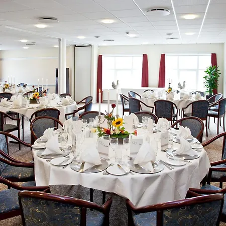 Hotel Montra 4*