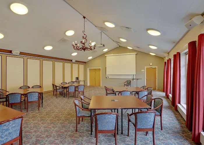 Montra Hotel